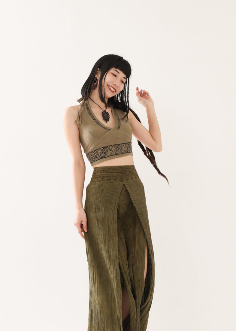 [Tribal Earth] Vネックホルタークロップトップス 全2色