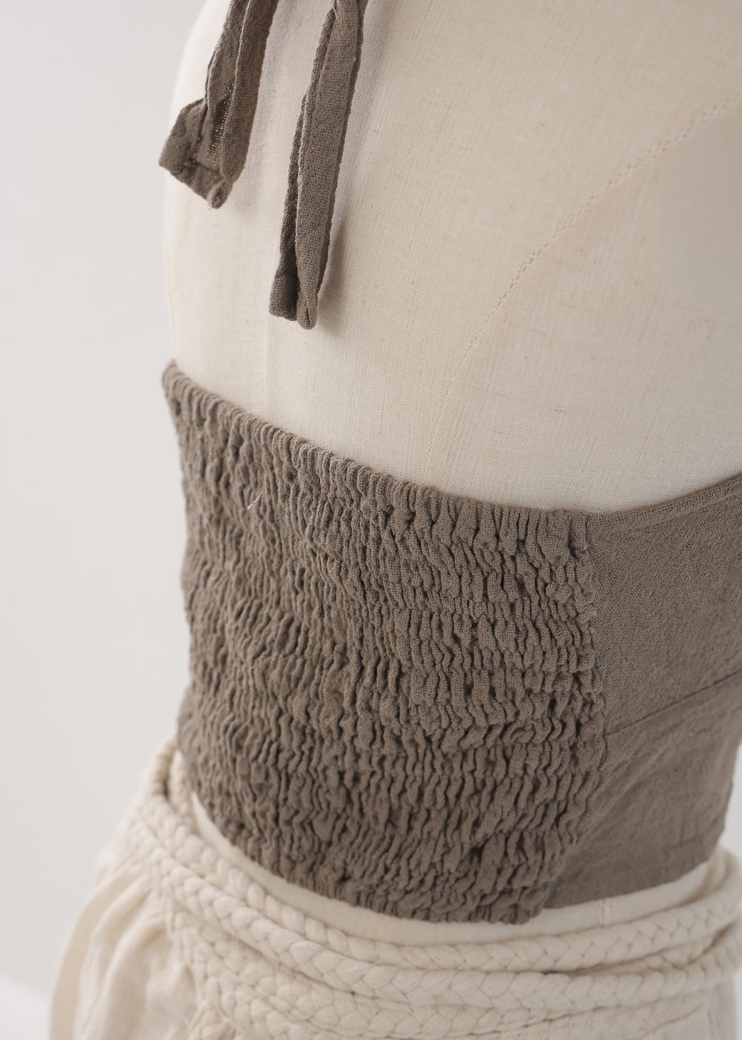 [Khadi of Love / 草木染め] Vネックホルター・クロップドトップス 全3色