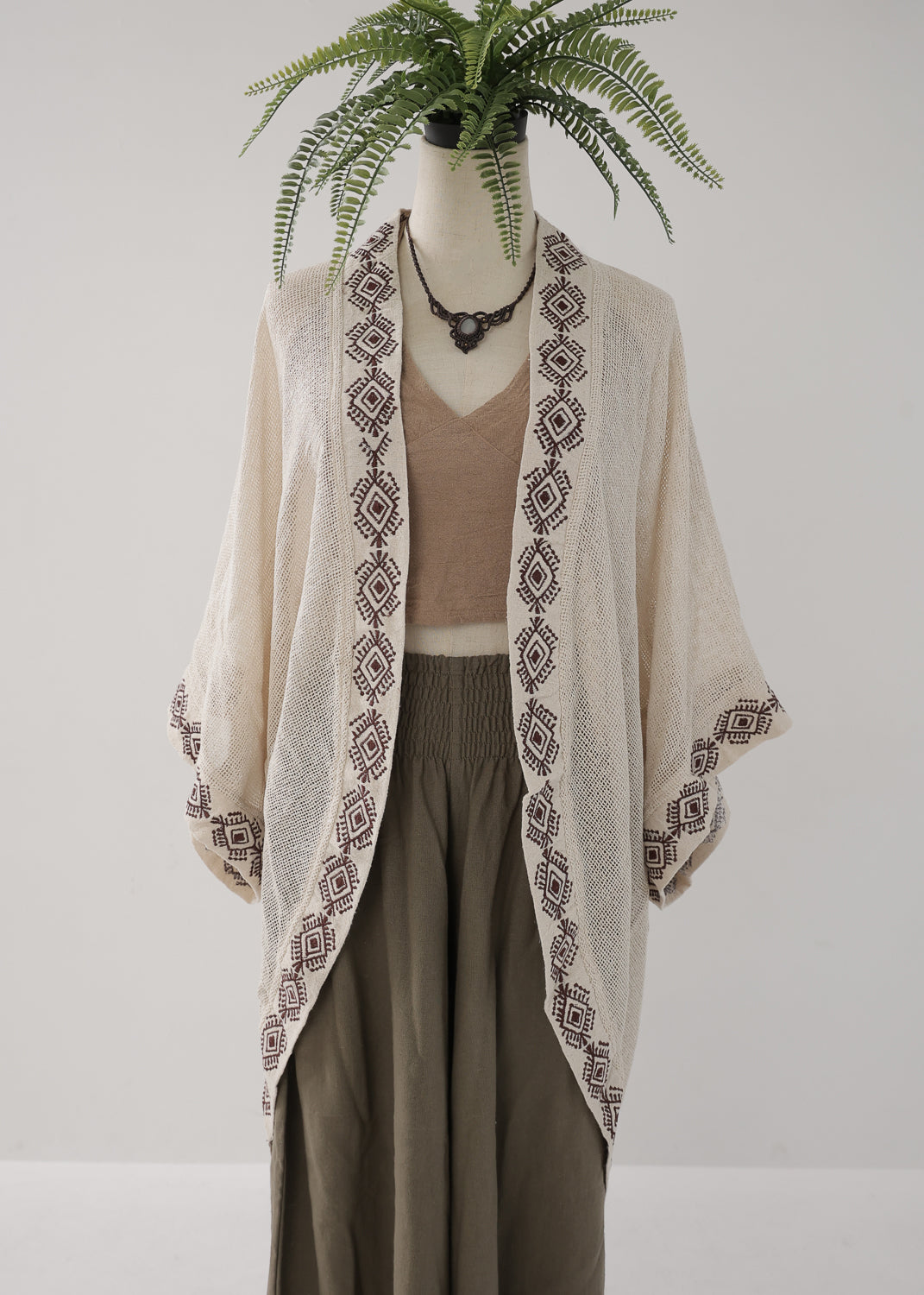 [HINO Ivory /ハンドメイド刺繍] フィッシュテール・コットンニット羽織 Kimono