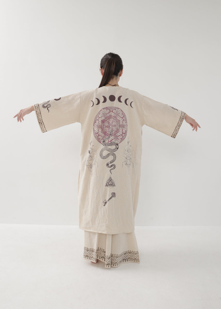 [奇なりの高次元場 × KujA コラボ限定品] KANNAGI ジオトリム・ストレートローブ