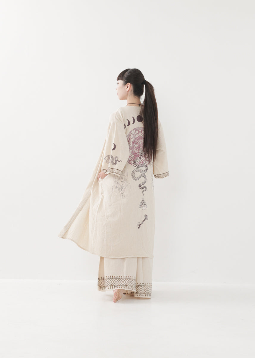 [奇なりの高次元場 × KujA コラボ限定品] KANNAGI ジオトリム・ストレートローブ