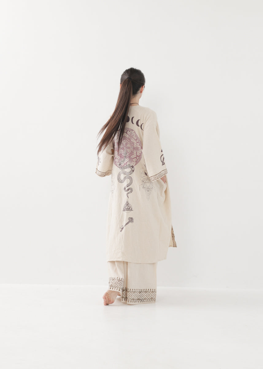 [奇なりの高次元場 × KujA コラボ限定品] KANNAGI ジオトリム・ストレートローブ