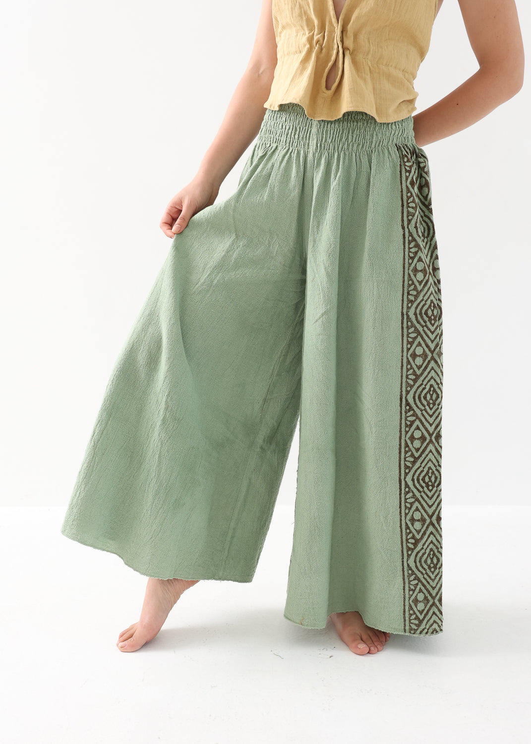 [Tribal Earth] サイドブロック high waist ワイドフレアパンツ 全2色
