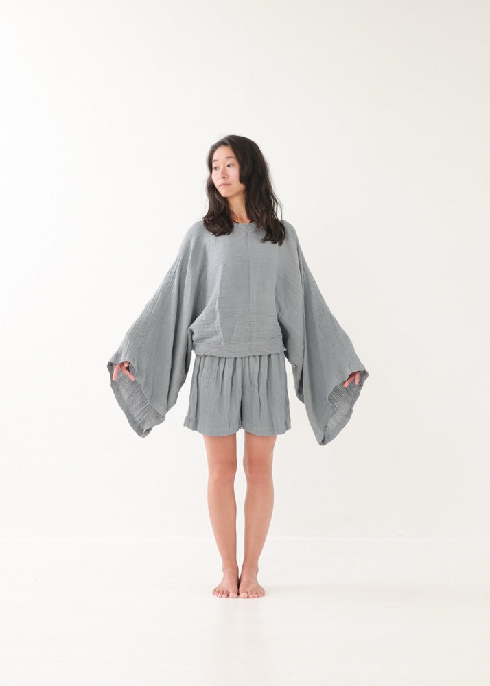 [NATURE FLOW / セットアップ] 平織りボートフレアトップス＆キュロット (Blue Gray)