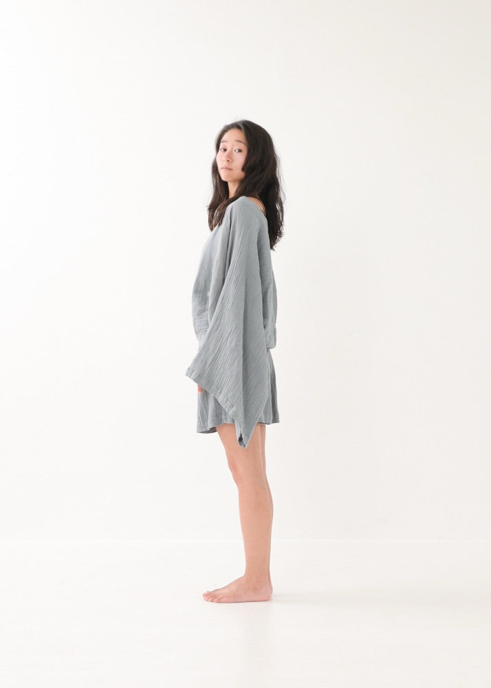 [NATURE FLOW / セットアップ] 平織りボートフレアトップス＆キュロット (Blue Gray)