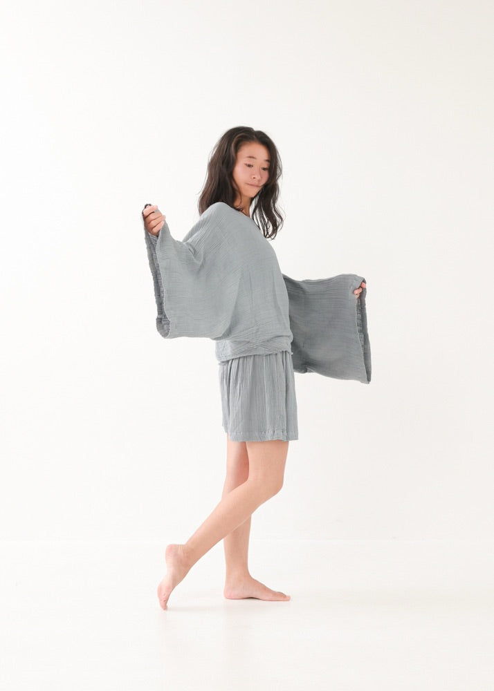 [NATURE FLOW / セットアップ] 平織りボートフレアトップス＆キュロット (Blue Gray)