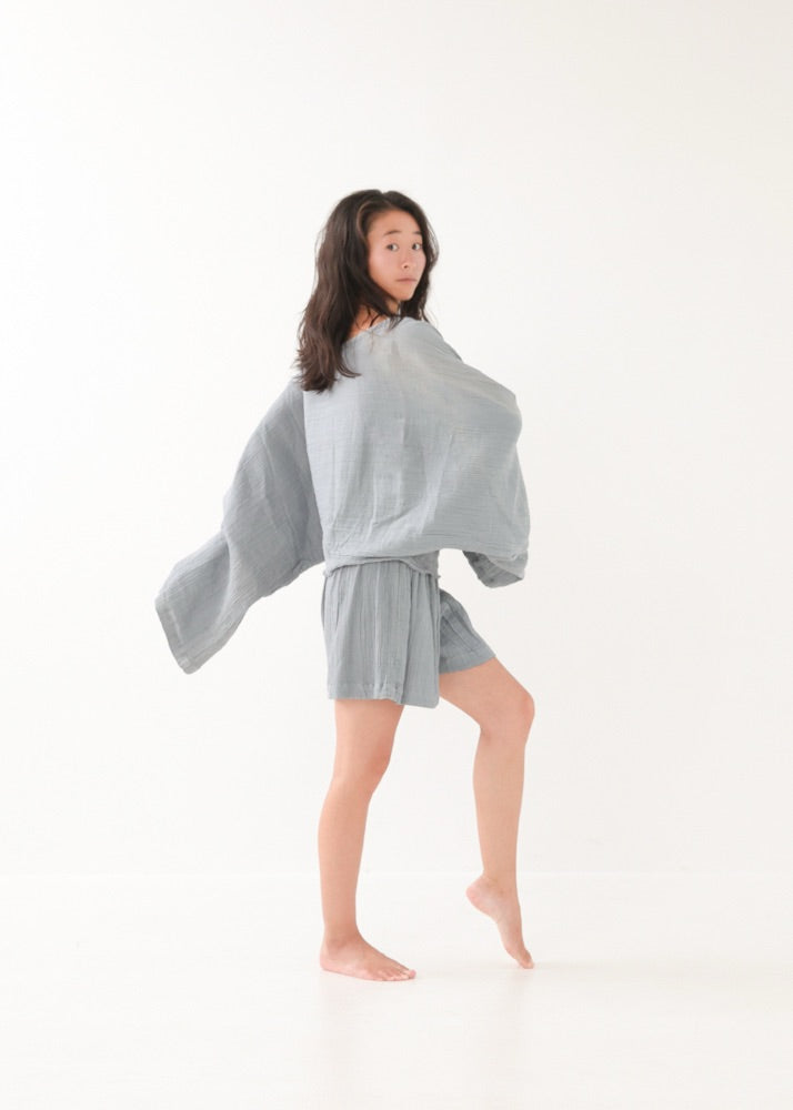 [NATURE FLOW / セットアップ] 平織りボートフレアトップス＆キュロット (Blue Gray)