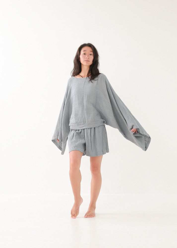 [NATURE FLOW / セットアップ] 平織りボートフレアトップス＆キュロット (Blue Gray)