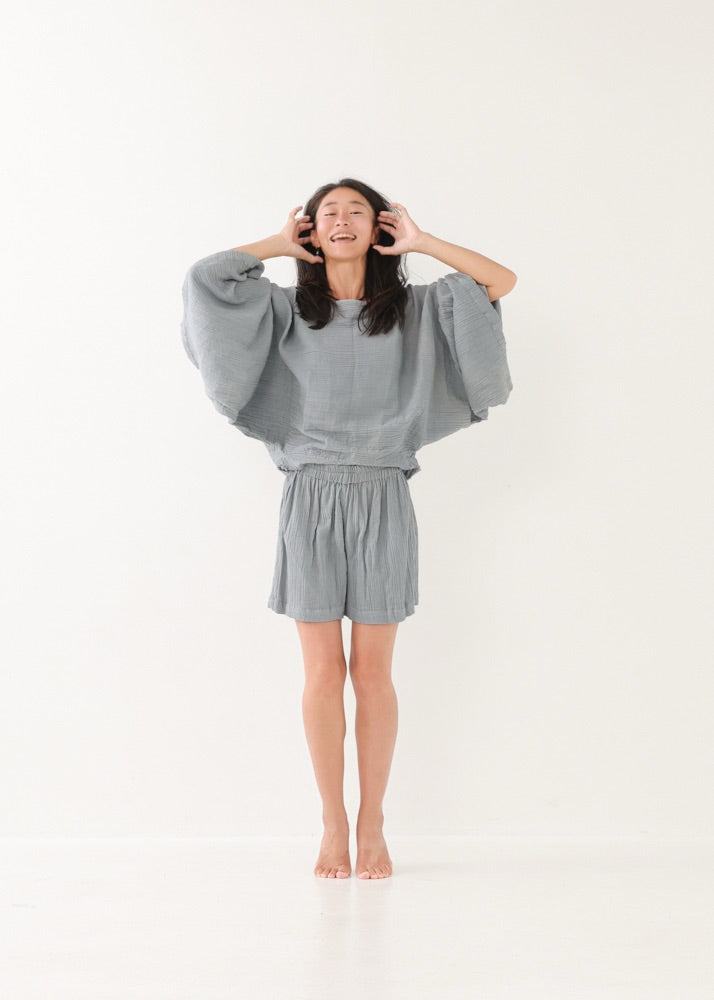 [NATURE FLOW / セットアップ] 平織りボートフレアトップス＆キュロット (Blue Gray)
