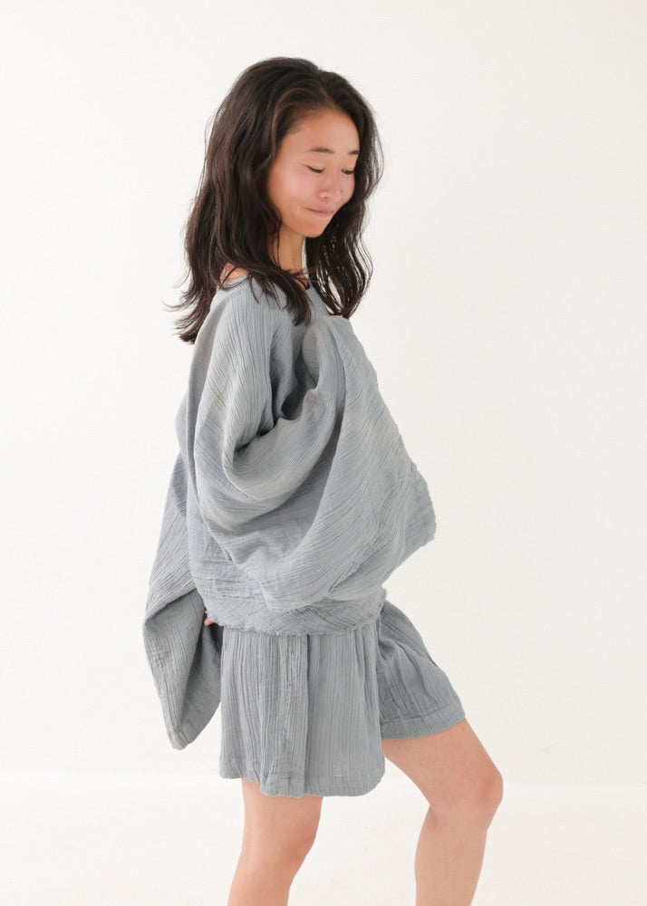 [NATURE FLOW / セットアップ] 平織りボートフレアトップス＆キュロット (Blue Gray)