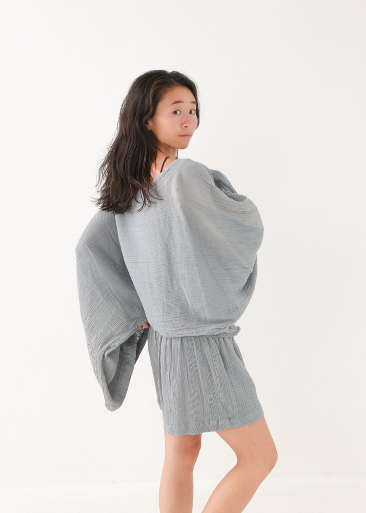 [NATURE FLOW / セットアップ] 平織りボートフレアトップス＆キュロット (Blue Gray)