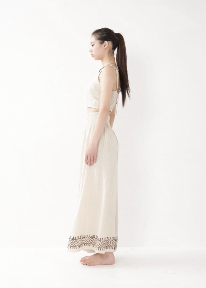 [Khadi of Love] ココナッツボタン・クロップドキャミソール 全2色