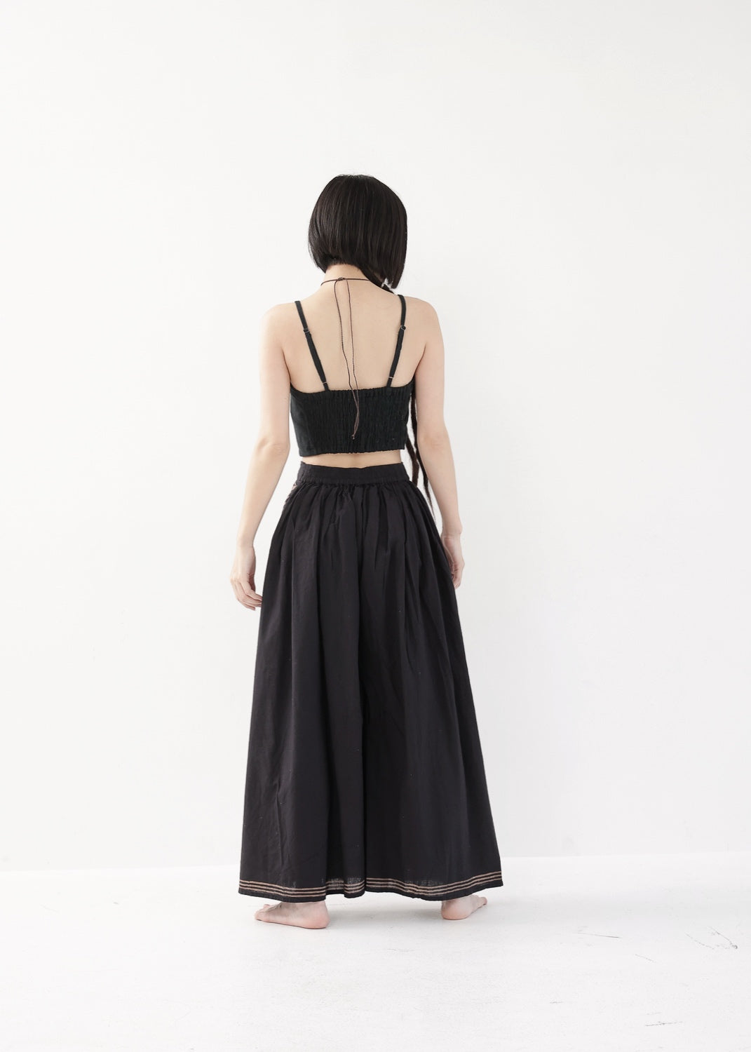 [Khadi of Love] ココナッツボタン・クロップドキャミソール 全2色