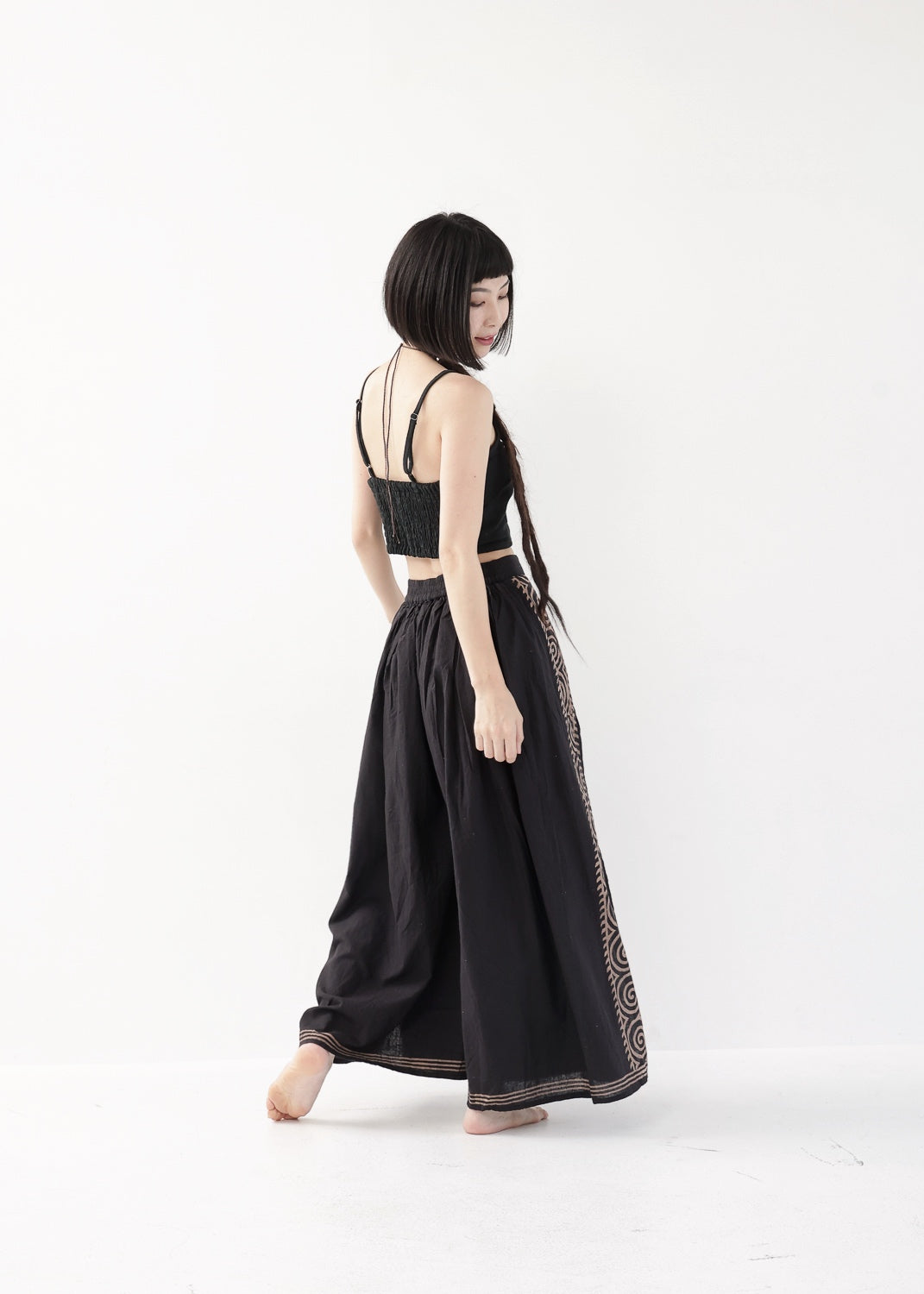 [Khadi of Love] ココナッツボタン・クロップドキャミソール 全2色