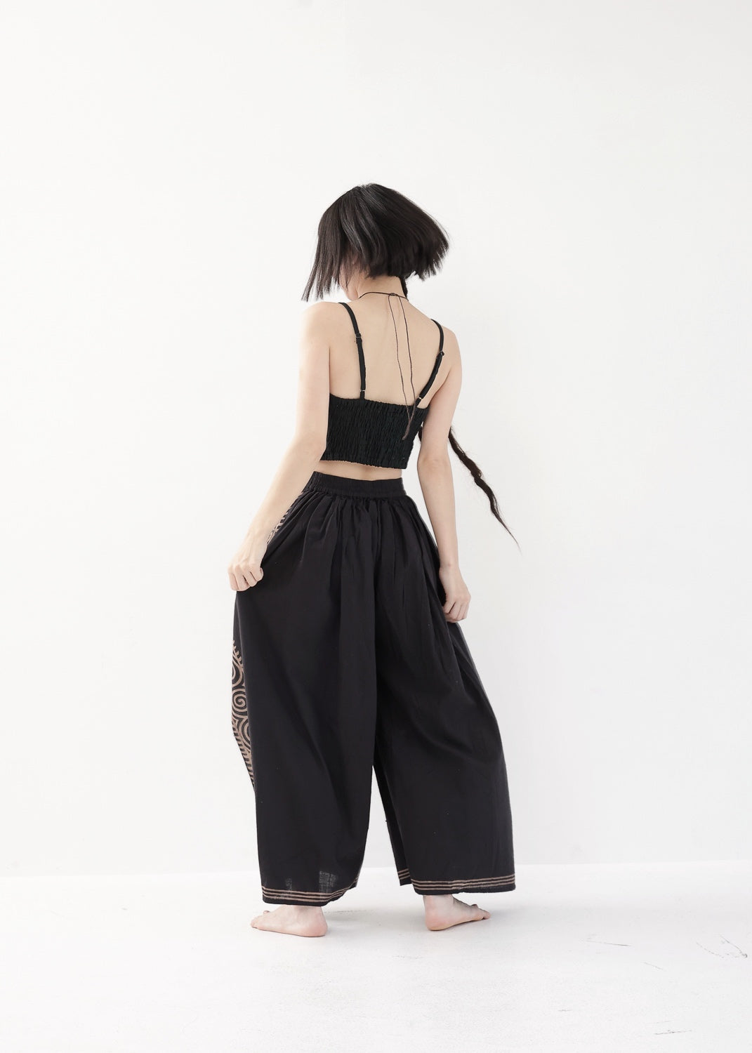 [Khadi of Love] ココナッツボタン・クロップドキャミソール 全2色