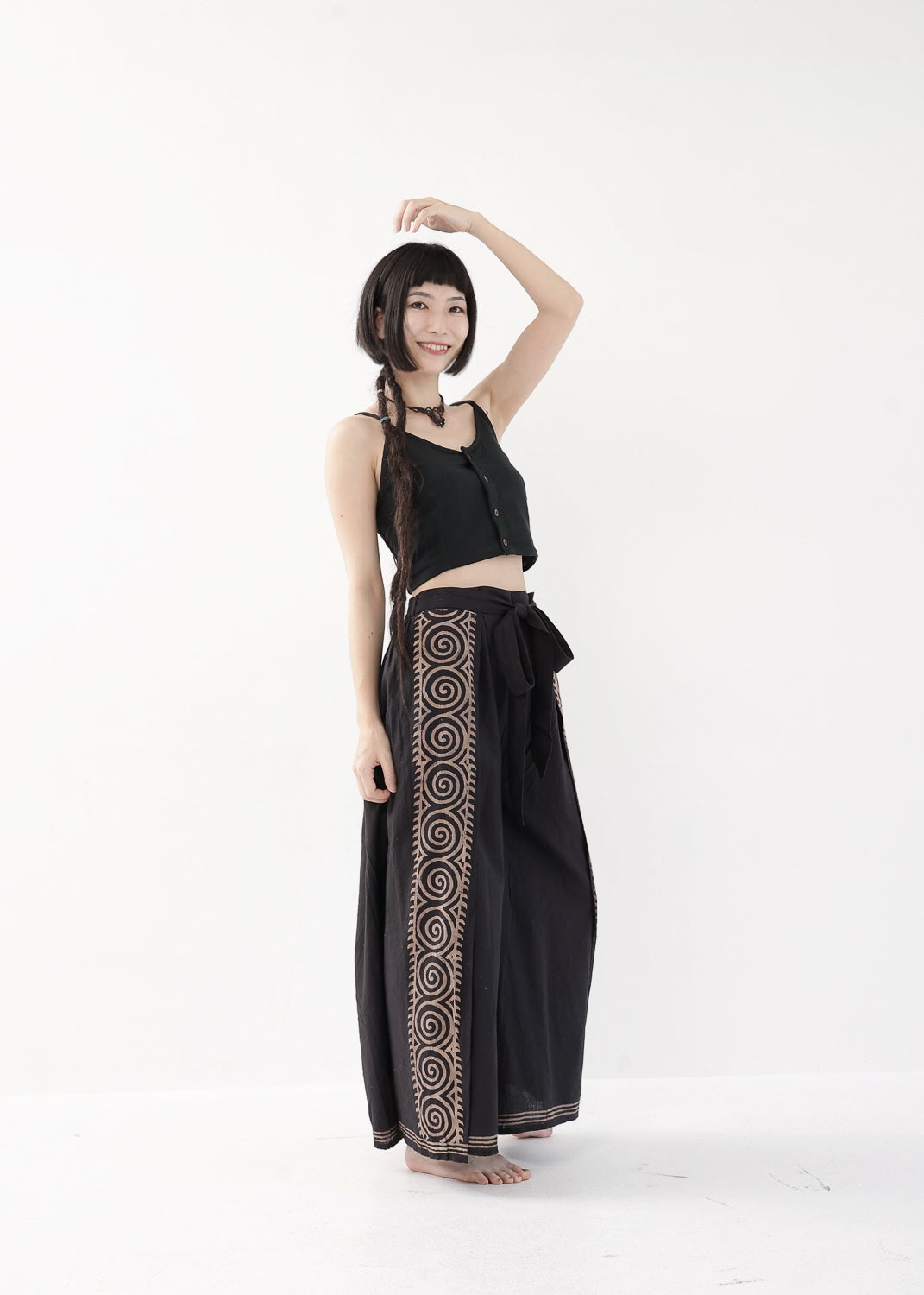 [Khadi of Love] ココナッツボタン・クロップドキャミソール 全2色