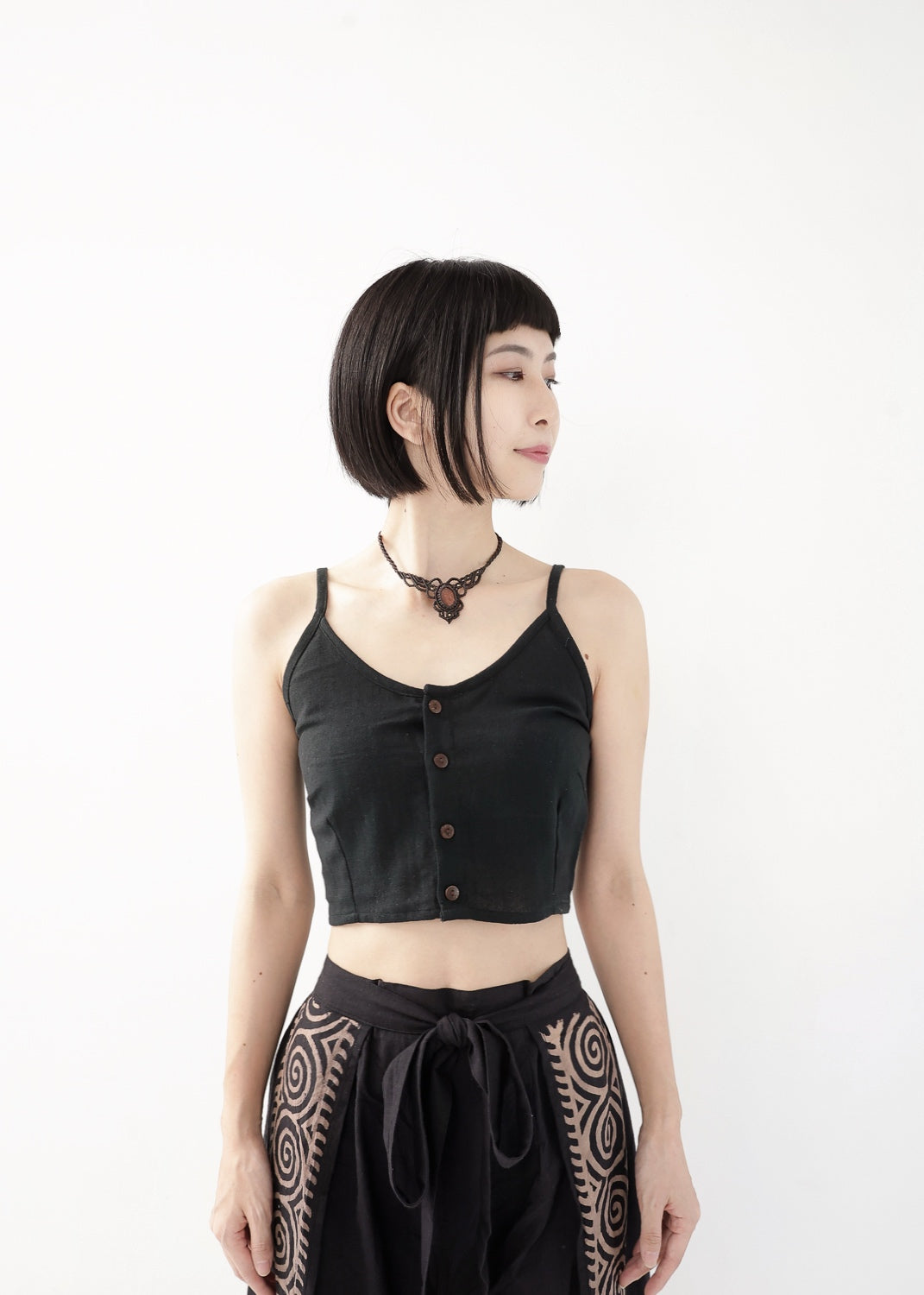 [Khadi of Love] ココナッツボタン・クロップドキャミソール 全2色