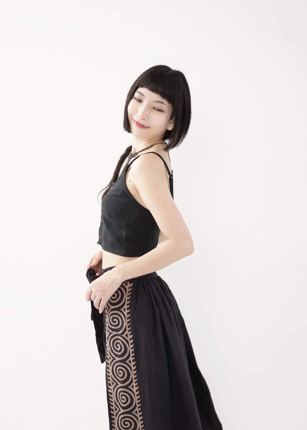 [Khadi of Love] ココナッツボタン・クロップドキャミソール 全2色