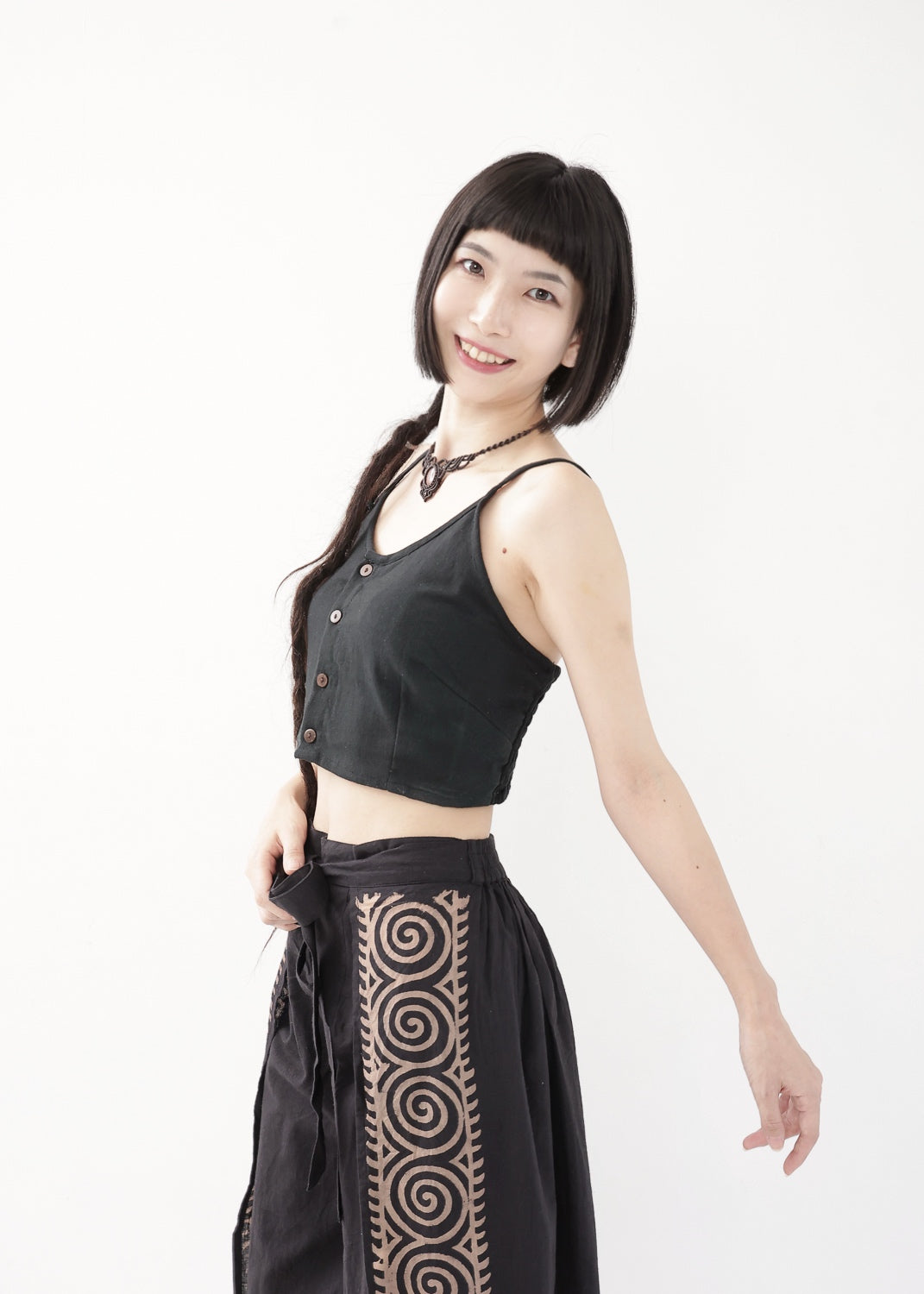 [Khadi of Love] ココナッツボタン・クロップドキャミソール 全2色