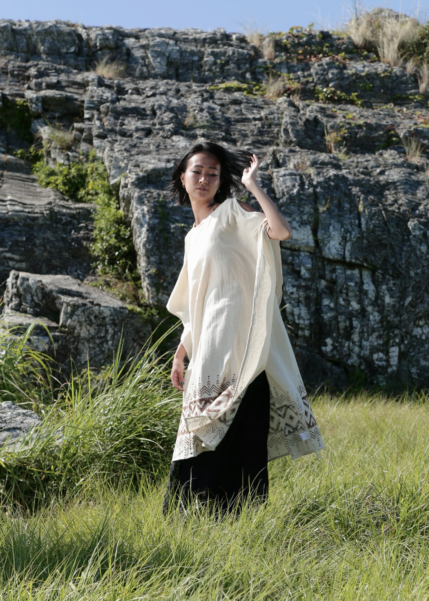 Tribal Earth x 月詠 ] 手紡ぎカディ・チャンドラ・カフタン | KujA