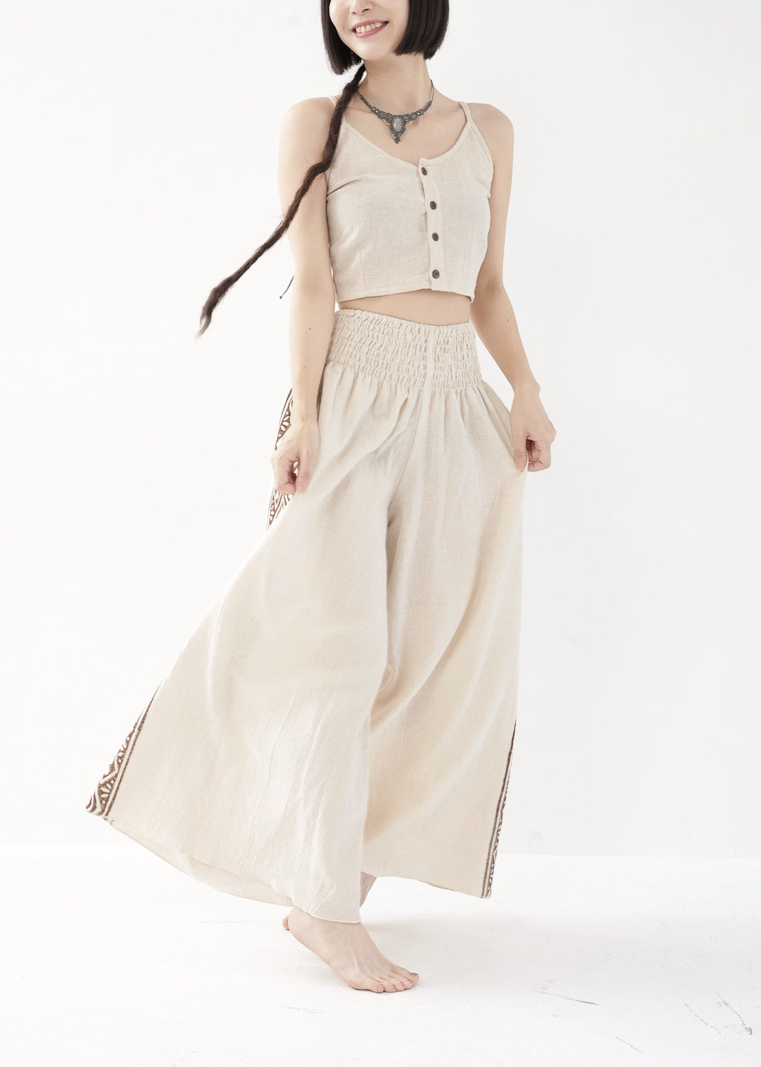 [Khadi of Love] ココナッツボタン・クロップドキャミソール 全2色