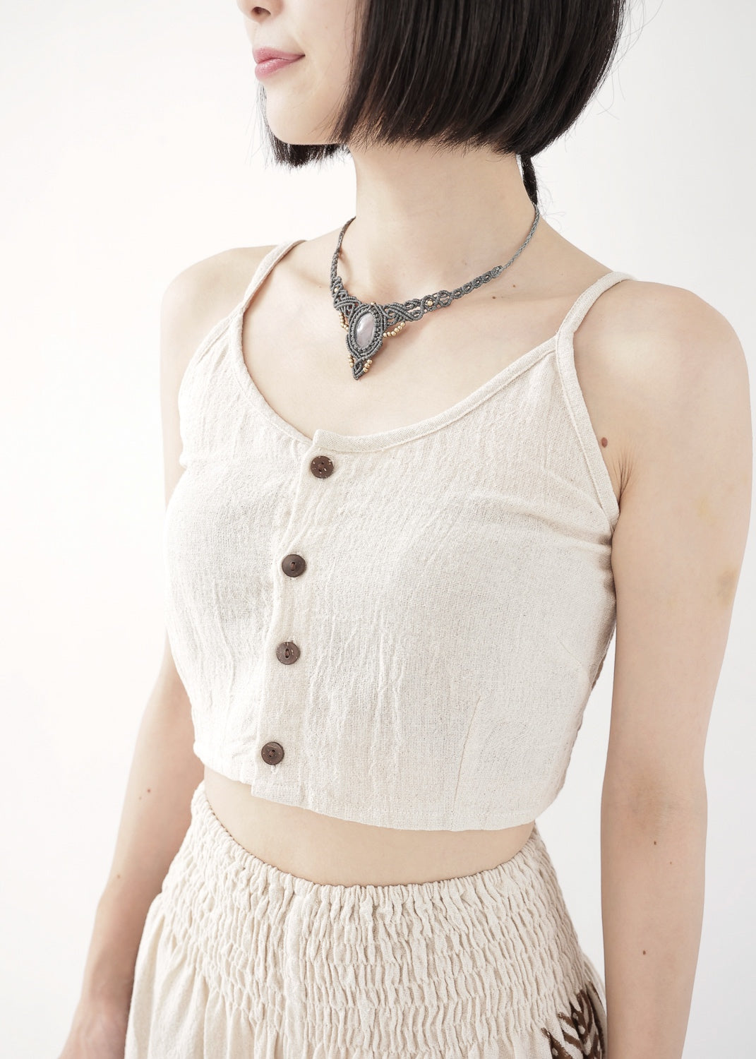 [Khadi of Love] ココナッツボタン・クロップドキャミソール 全2色