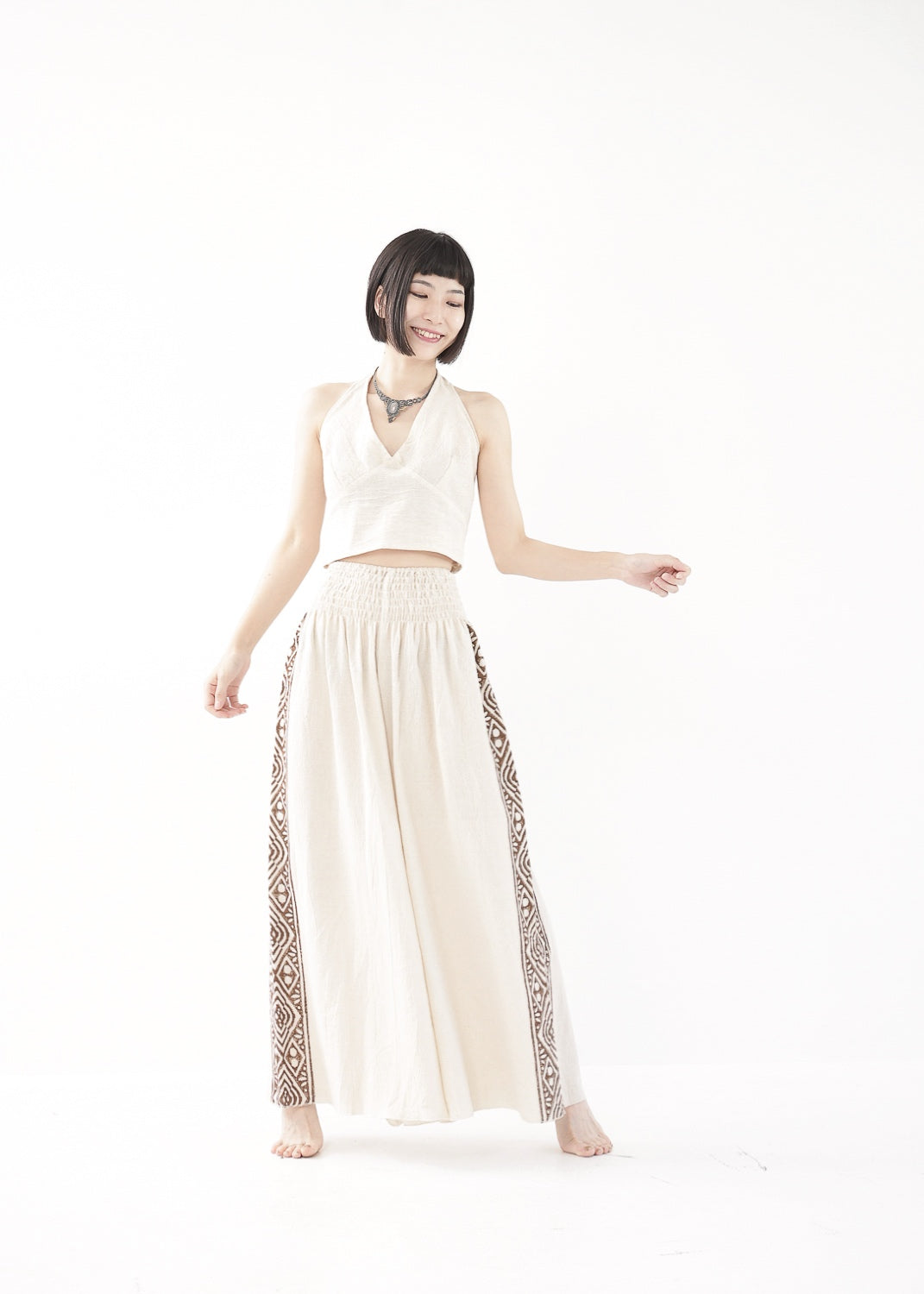 [Khadi of Love] Vネックホルター・クロップドトップス (きなり)