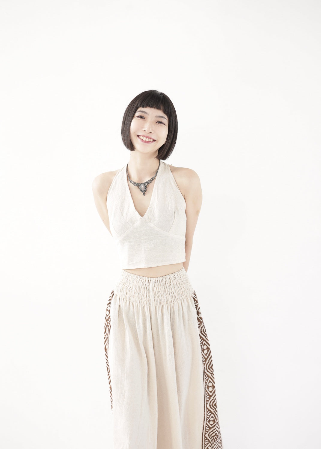 [Khadi of Love] Vネックホルター・クロップドトップス (きなり)