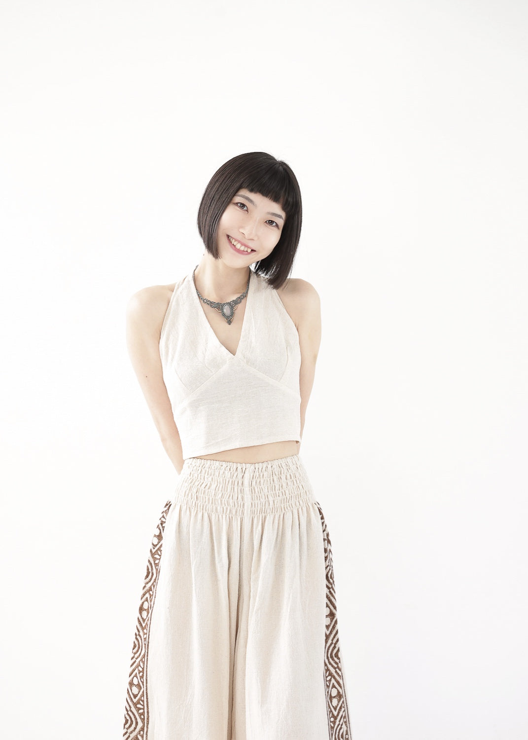 [Khadi of Love] Vネックホルター・クロップドトップス (きなり)
