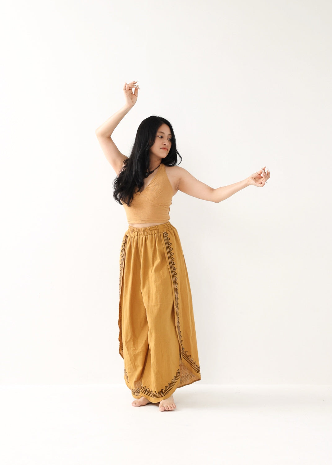 [Khadi of Love / 草木染め] Vネックホルター・クロップドトップス 全3色