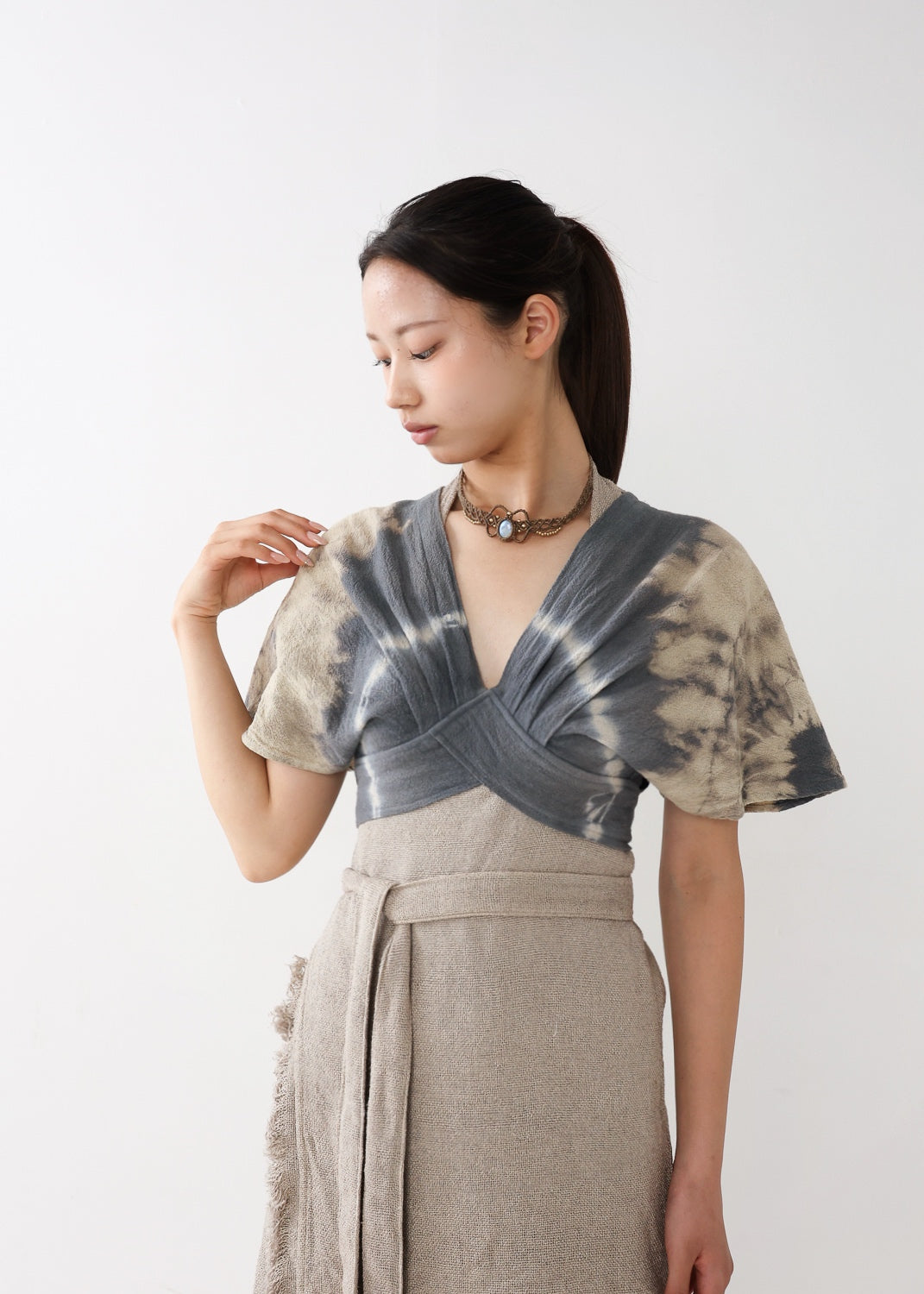 [Khadi of Love] バックノット・ カイトスリーブトップス (草木染め/全２色)