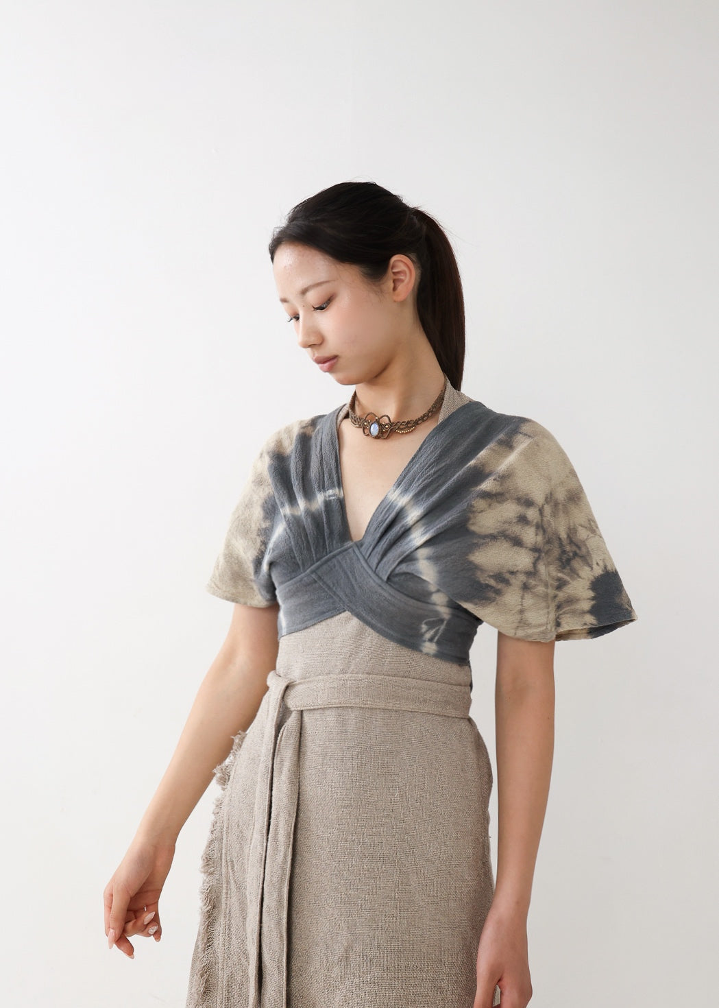 [Khadi of Love] バックノット・ カイトスリーブトップス (草木染め/全２色)