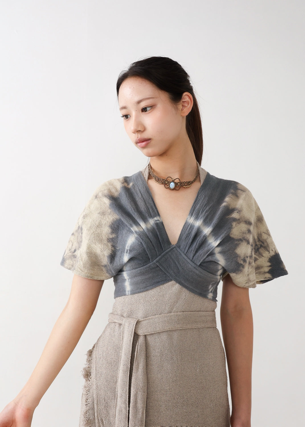 [Khadi of Love] バックノット・ カイトスリーブトップス (草木染め/全２色)