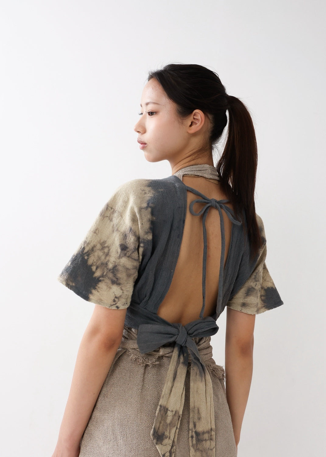 [Khadi of Love] バックノット・ カイトスリーブトップス (草木染め/全２色)