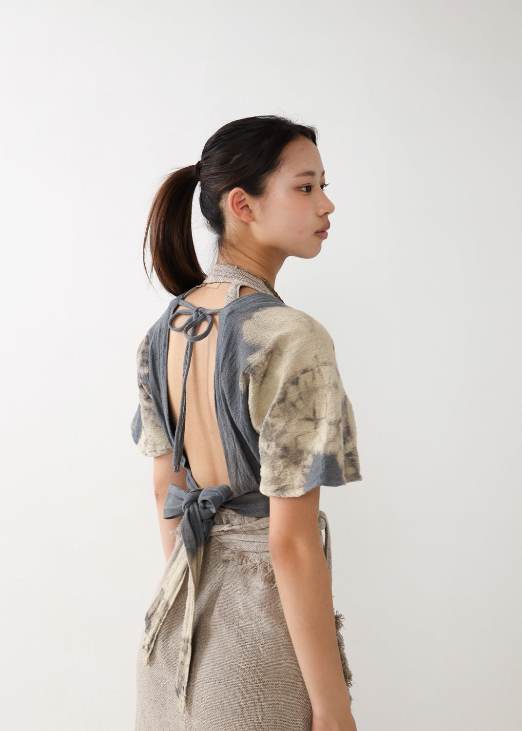 [Khadi of Love] バックノット・ カイトスリーブトップス (草木染め/全２色)