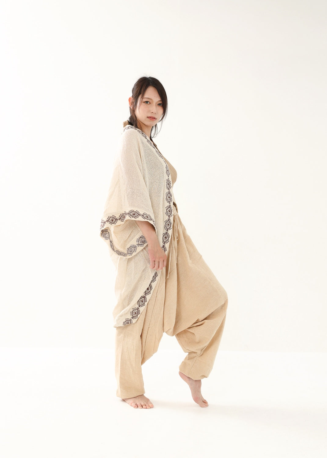 [HINO Ivory /ハンドメイド刺繍] フィッシュテール・コットンニット羽織 Kimono