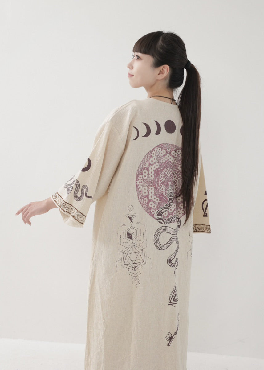 [奇なりの高次元場 × KujA コラボ限定品] KANNAGI ジオトリム・ストレートローブ