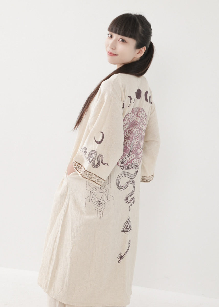 [奇なりの高次元場 × KujA コラボ限定品] KANNAGI ジオトリム・ストレートローブ