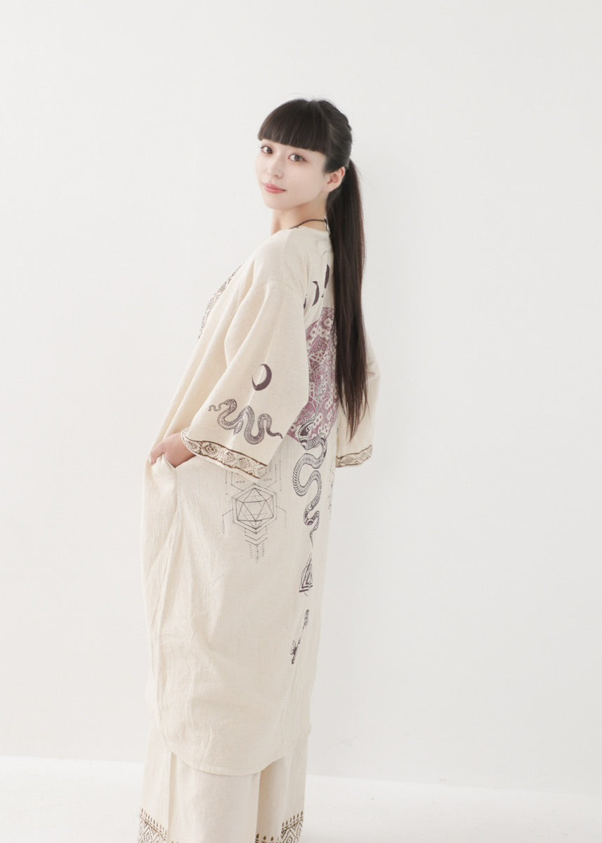 [奇なりの高次元場 × KujA コラボ限定品] KANNAGI ジオトリム・ストレートローブ