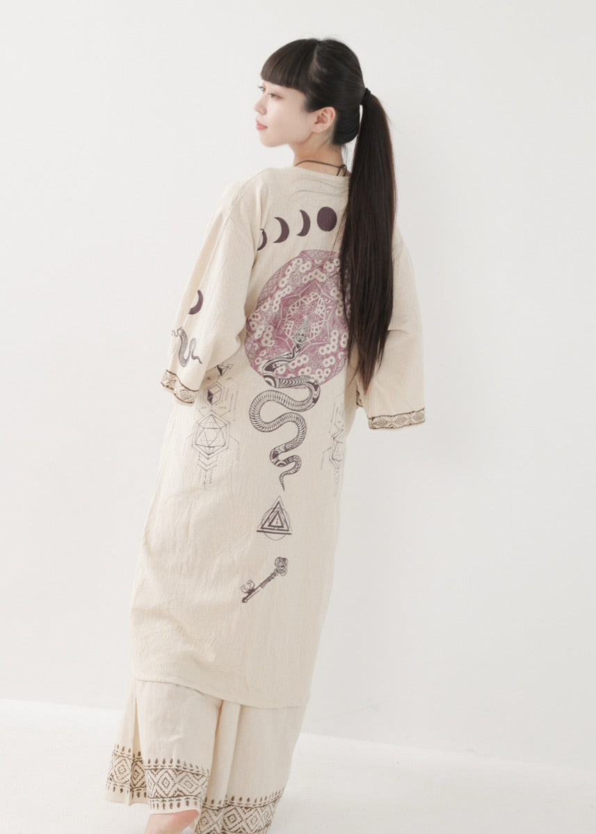 [奇なりの高次元場 × KujA コラボ限定品] KANNAGI ジオトリム・ストレートローブ