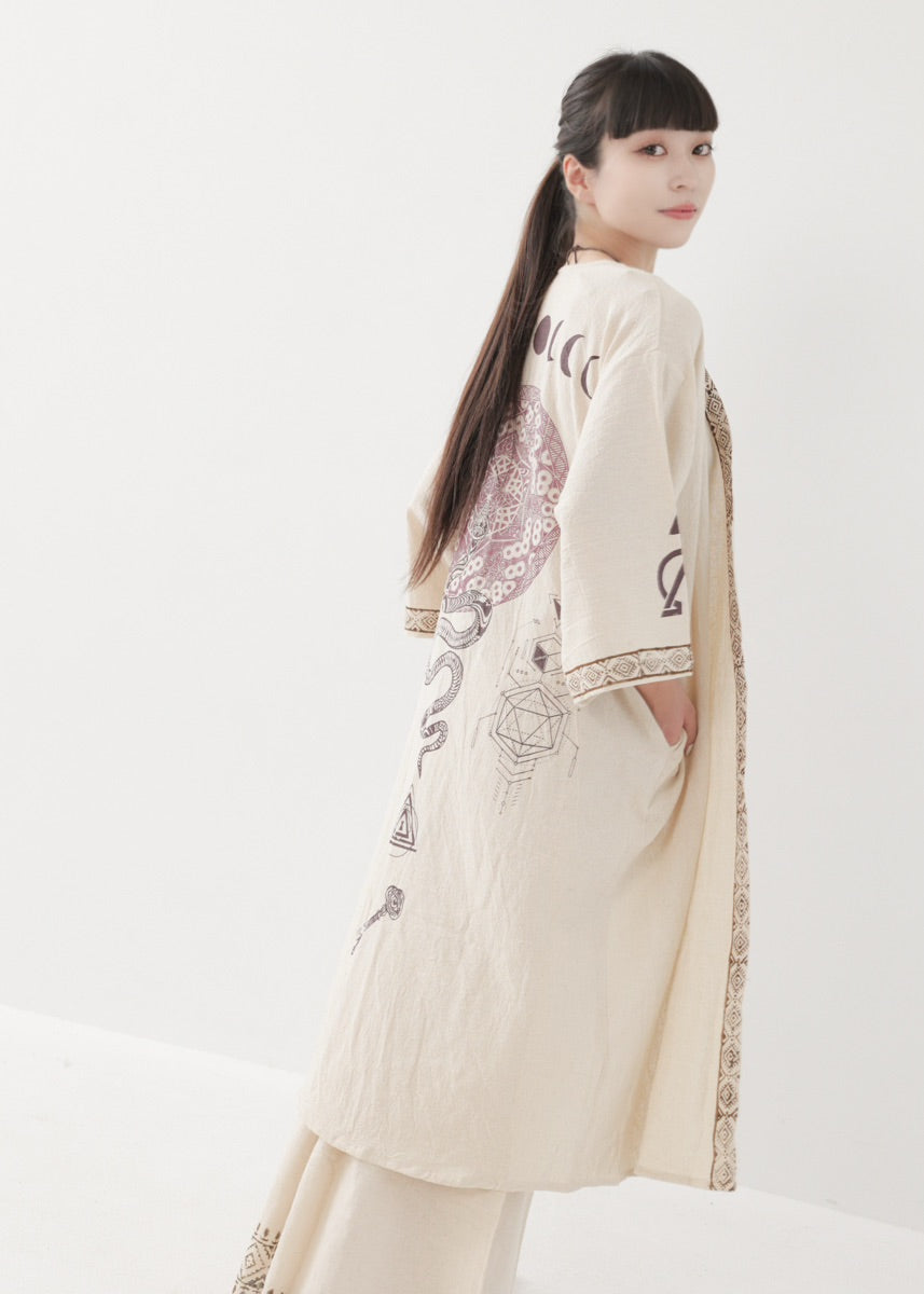 [奇なりの高次元場 × KujA コラボ限定品] KANNAGI ジオトリム・ストレートローブ