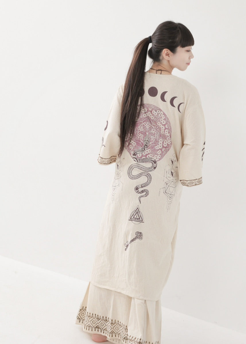 [奇なりの高次元場 × KujA コラボ限定品] KANNAGI ジオトリム・ストレートローブ