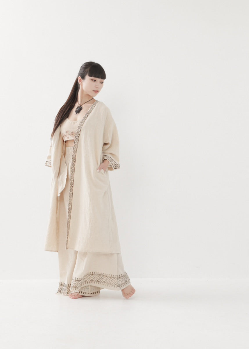 [奇なりの高次元場 × KujA コラボ限定品] KANNAGI ジオトリム・ストレートローブ