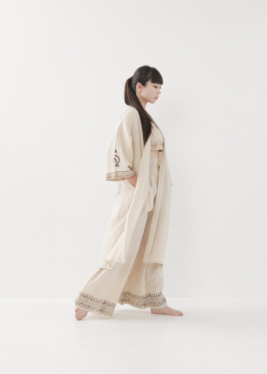 [奇なりの高次元場 × KujA コラボ限定品] KANNAGI ジオトリム・ストレートローブ