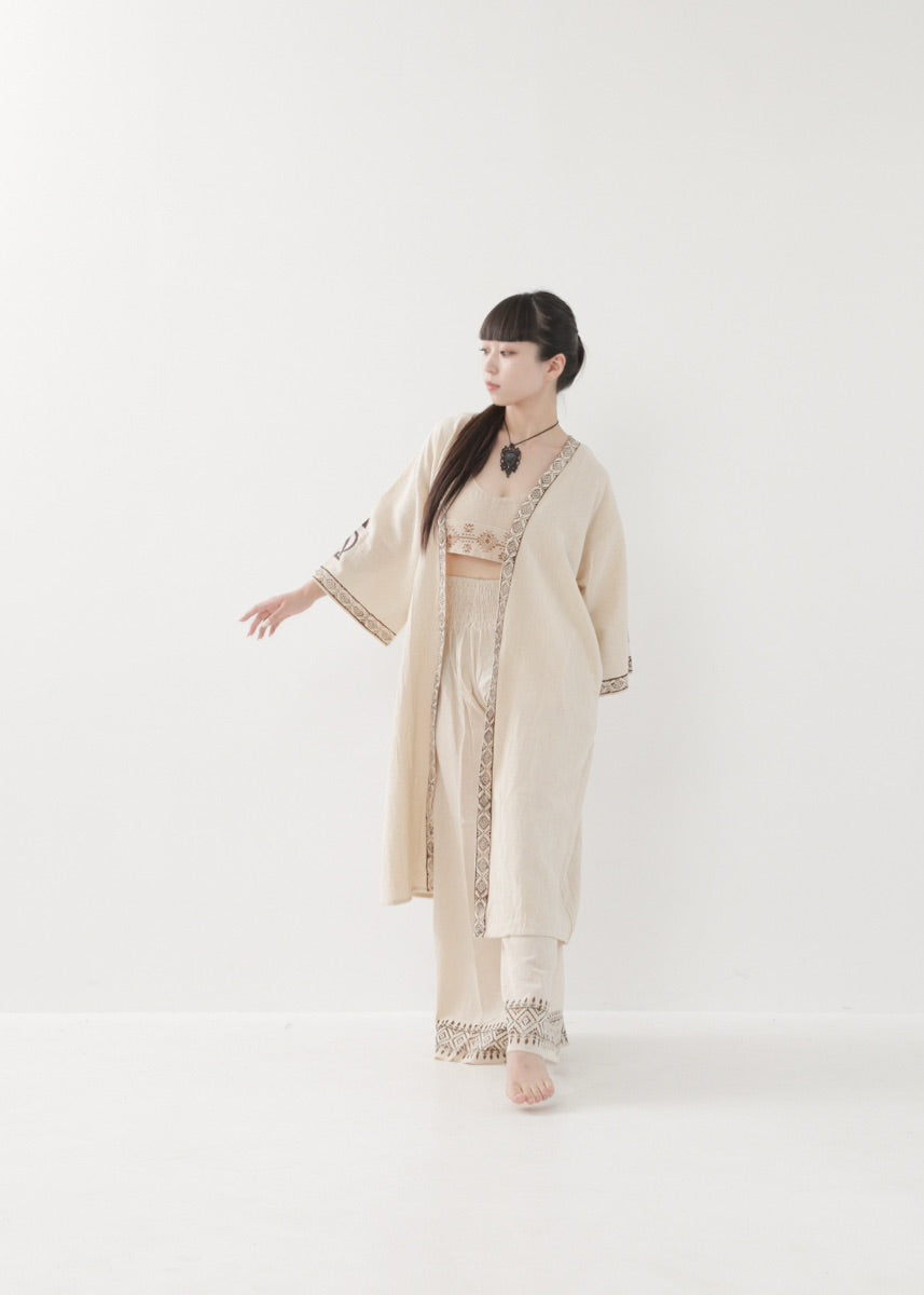 [奇なりの高次元場 × KujA コラボ限定品] KANNAGI ジオトリム・ストレートローブ