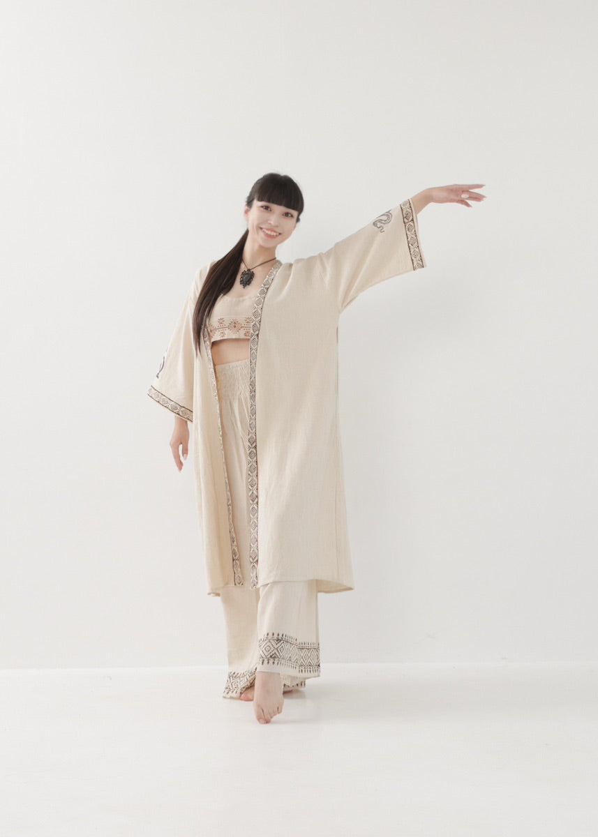 [奇なりの高次元場 × KujA コラボ限定品] KANNAGI ジオトリム・ストレートローブ